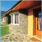 Chalet en pierre à Mende